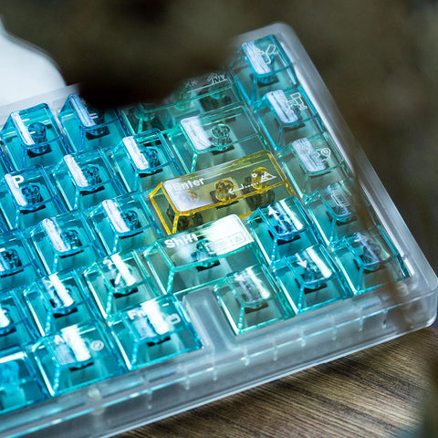 Hawaiian Gradient Translucent Blue Keycaps