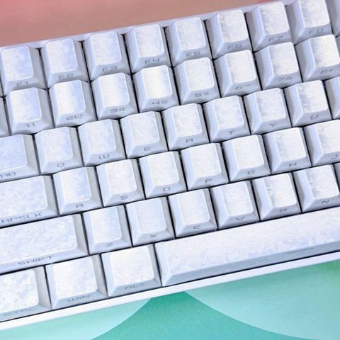 Pearlescent White Carbon Texture Side-Printed Keycaps