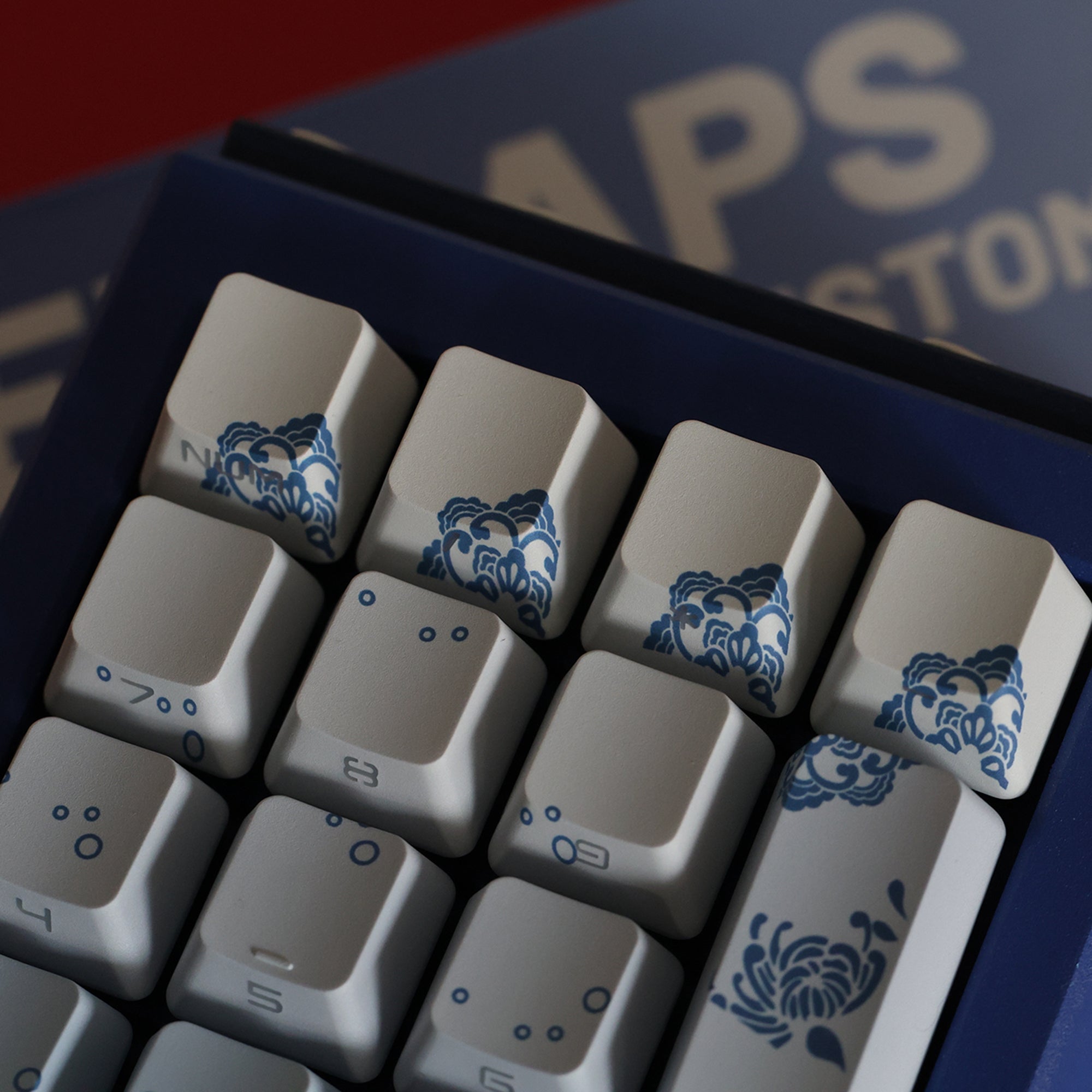 Blue and White Porcelain Side-Printed OEM Backlit Keycaps Set – KeyGeak