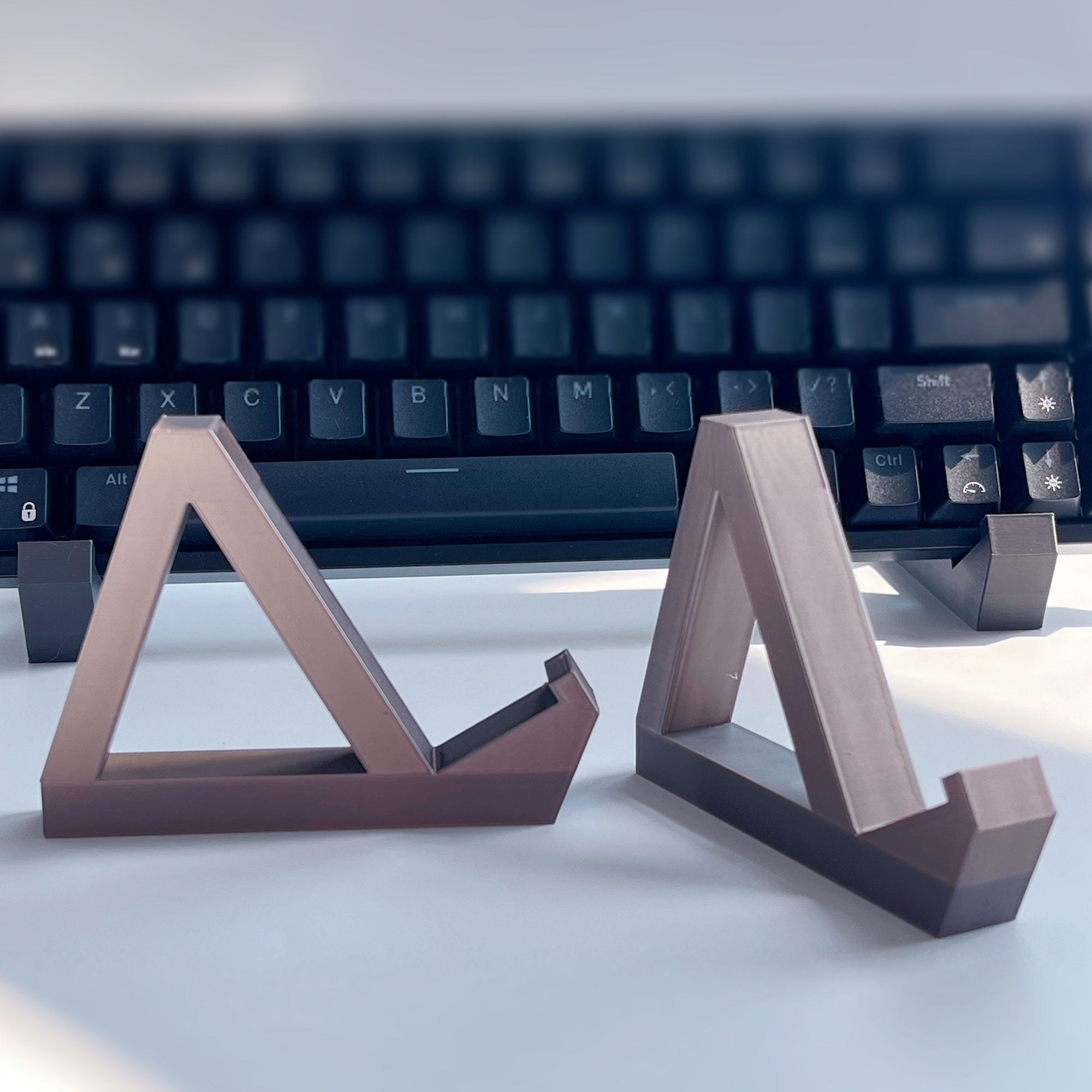 Simple Creative Keyboard Display Stand – KeyGeak